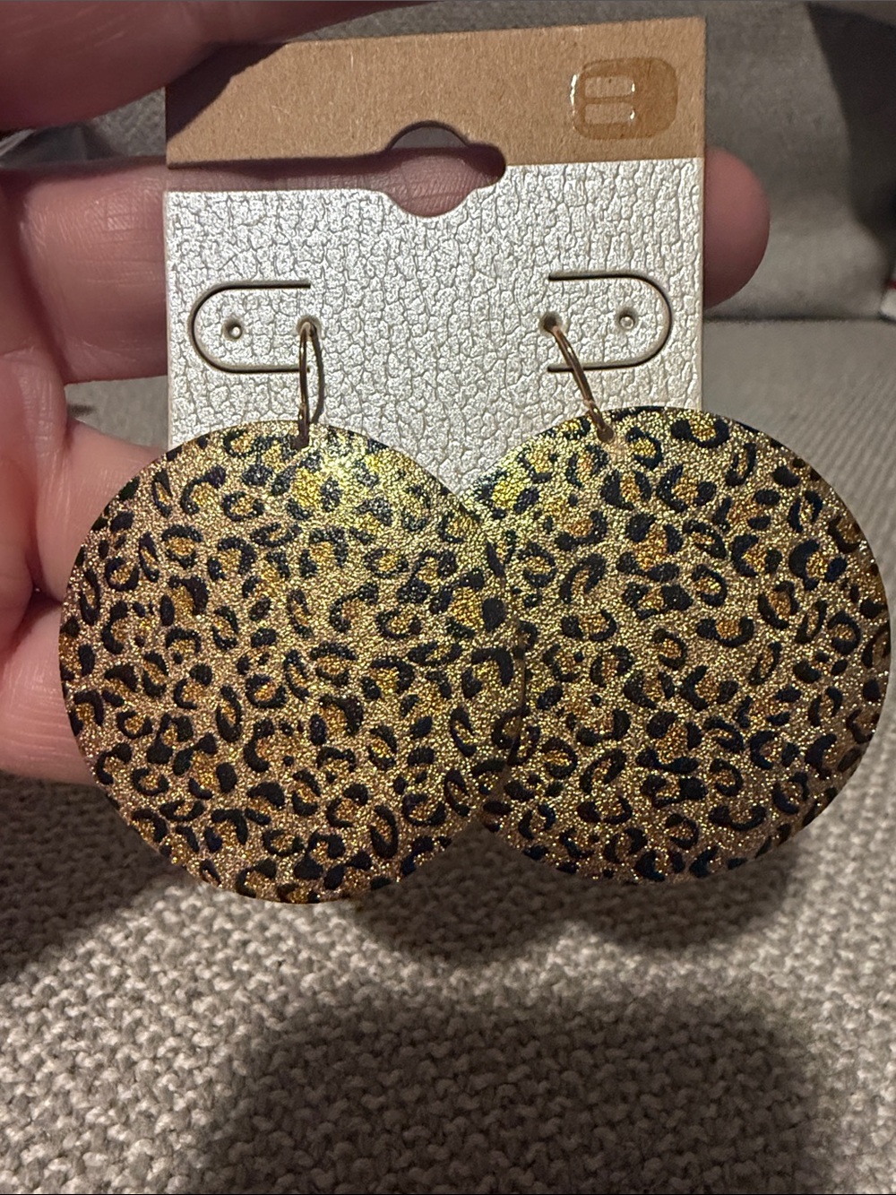 5/$25 Leopard earrings New